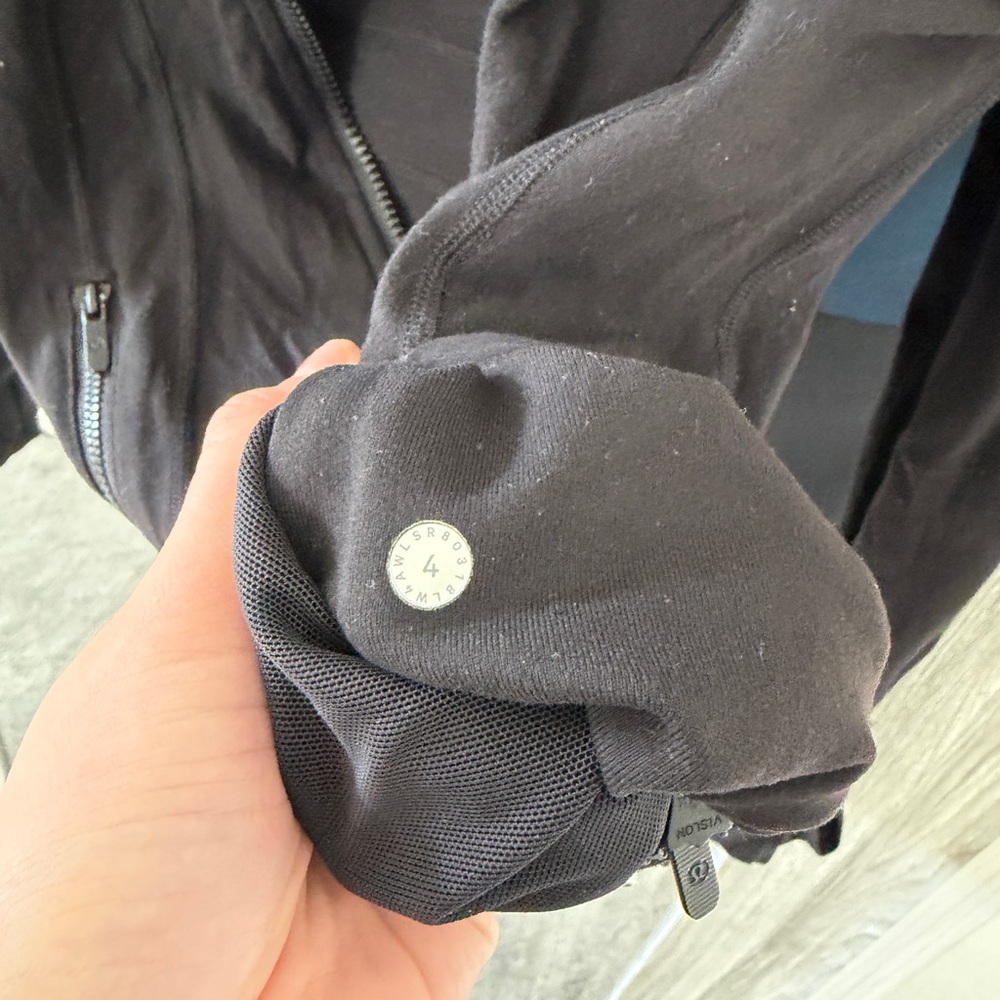 Lululemon Define Jacket - Picture 2 of 4